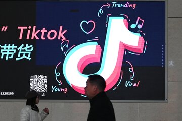 Demandaron a Tik Tok por espiar a los niños (Fuente: AFP)