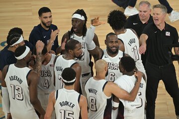 EEUU reaccionó a tiempo y venció a Serbia en la semifinal de básquetbol