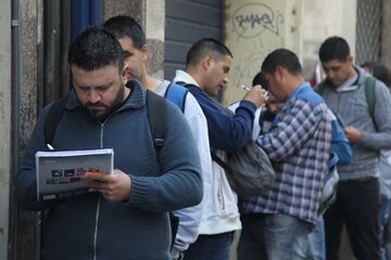 Desempleo en alza y escasas oportunidades: la historia detrás de una convocatoria masiva en Río Gallegos (Fuente: Bernardino Avila)