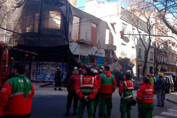 Se derrumbó una casa antigua en San Cristóbal