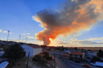 Santa Cruz: alerta en Caleta Olivia por el incendio en un pozo petrolero