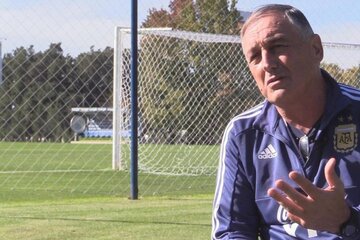 Carlos Borrello: "Argentina necesita jugar partidos para tener niveles internacionales"