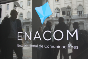 El ENACOM definirá las situaciones de Radio América y Radio Continental