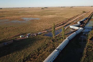 Descarriló un tren con más de 400 pasajeros en Olavarría