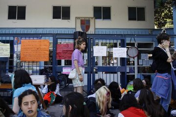 Asbesto en el Lenguas Vivas: "queremos estudiar seguros"