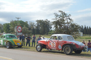 Fiesta de autos clásicos al aire libre