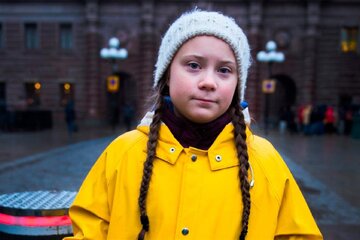 Greta Thunberg aclara que la responsabilidad de los adolescentes “es exigir soluciones, no proveerlas”. (Fuente: Hanna Franzen / AFP)