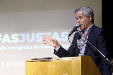 El precandidato presidencial Felipe Solá rechazó el plan presentado ayer por la Casa Rosada