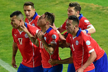 Los jugadores chilenos no quisieron jugar por la situación social en el país. (Fuente: AFP)