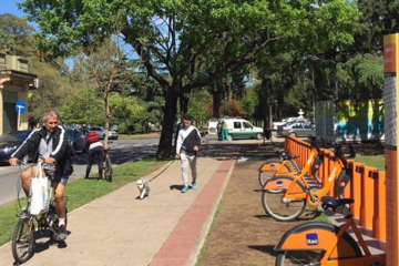 Bicicletas gobierno sales de la ciudad