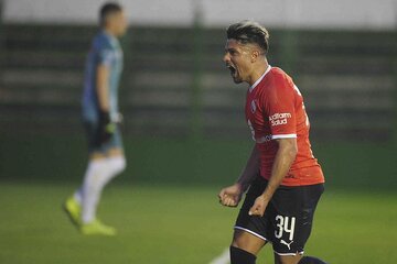 Palacios llega desde Independiente. 