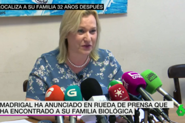 "He encontrado a mi familia biológica", contó Madrigal en una rueda de prensa en Madrid.