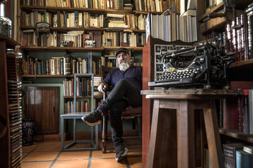 Entrevista al compositor y poeta Alberto Muñoz (Fuente: Nora Lezano)