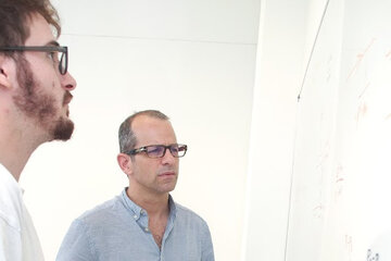 Ezequiel Alvarez y Manuel Szewc, dos de los autores del paper