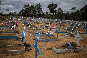 Manaos, en el estado de Amazonas: uno de los lugares donde se registraron entierros masivos.  (Fuente: EFE)