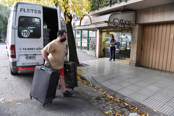 Coronavirus: autorizaron las mudanzas en la Ciudad de Buenos Aires (Fuente: Télam)