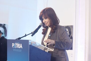 Cristina Fernández de Kirchner, nuevamente en el centro de la escena