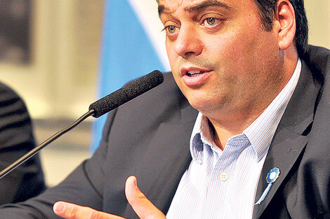 Jorge Triaca, ministro de Trabajo, rechaza que exista una crisis de empleo pese a los datos de su propia cartera.