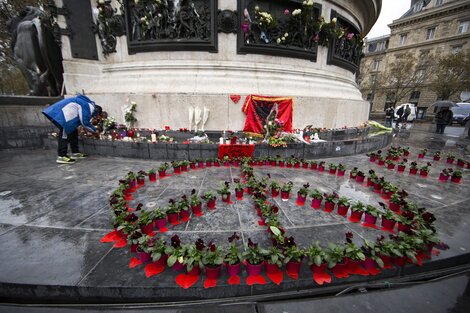 A un año del atentado en París, homenajearon a las víctimas