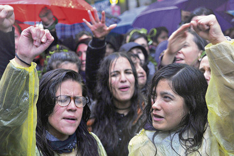 Un femicidio cada 30 horas, cifra que no baja