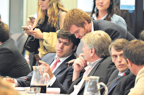 El acuerdo con los bloques del FR y Justicialista le permitió a Cambiemos tener mayoría en comisión.