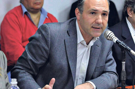 Guillermo Carmona, diputado del FpV, reclamó una modificación a la ley de Etica Pública.
