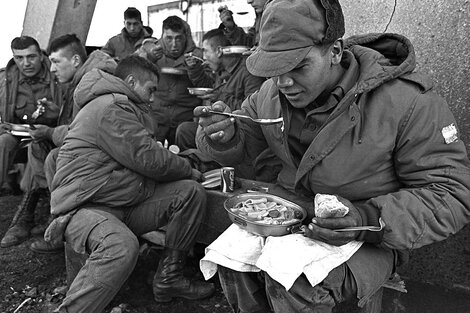 El Cecim denuncia que los militares llevaron a las islas las mismas prácticas que aplicaban en el continente.