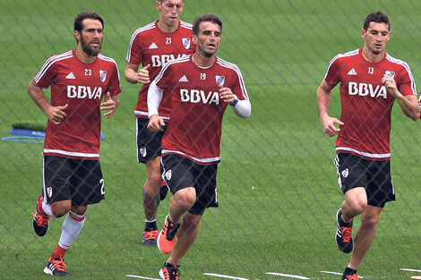 El plantel de River trabajó de cara al partido de mañana, en el que buscará la final de la Copa Argentina. (Fuente: Fotobaires)