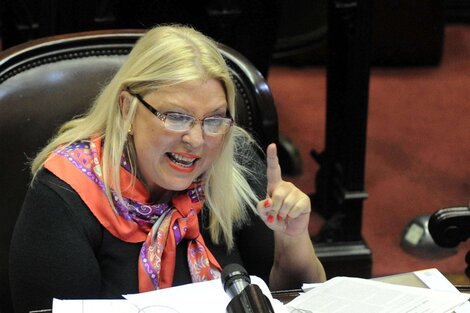 Carrió amenaza con juicio político si los acuerdos por Malvinas no pasan por el Congreso