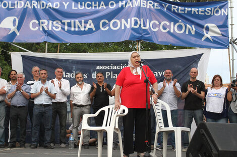 "Tendrán muchos dólares pero nunca una plaza llena"