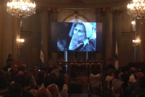 Homenaje a Laura Conte en la  Legislatura porteña