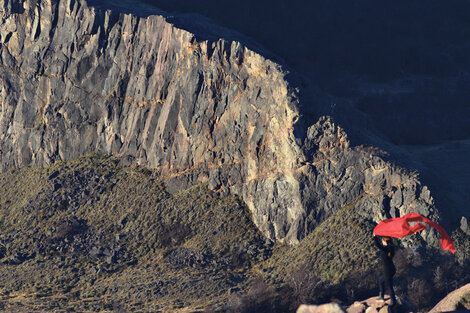 Tras acceder por un corto sendero empinado, el mirador de los Cóndores ofrece un espectacular atardecer. (Fuente: Julián Varsavsky)