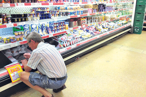 Alimentos y bebidas lideran el alza. Transporte y comunicaciones también aportan. (Fuente: Sandra Cartasso)