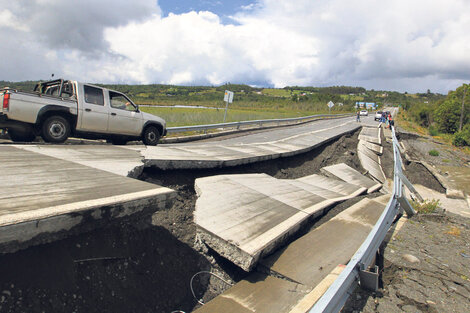 La infraestructura de rutas sufrió severos daños. (Fuente: AFP)