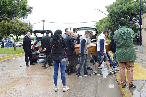 En el Cementerio Municipal de Santo Tomé se realizaron tres de los cuatro sepelios. (Fuente: Télam)