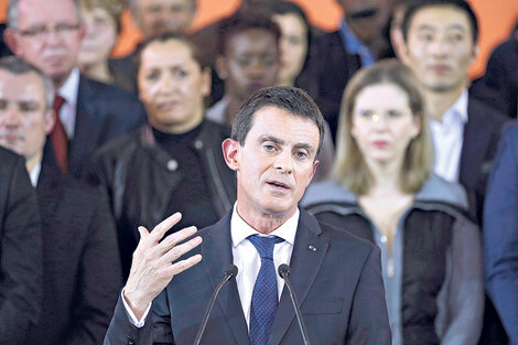 Las encuestas prevén que Manuel Valls tendría alguna posibilidad de disputar la segunda vuelta de las presidenciales. (Fuente: EFE)