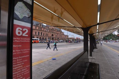 Lunes a la mañana sin transporte público