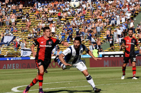 Amoroso fue el autor del gol rojinegro en el minuto final del tiempo reglamentario. (Fuente: Télam)