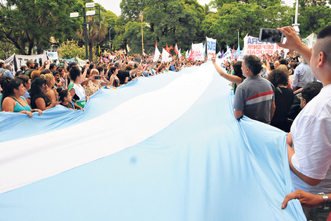 En el Palacio Pizzurno se reunieron organizaciones sociales, sindicatos, académicos y dirigentes políticos.  (Fuente: Rafael Yohai)