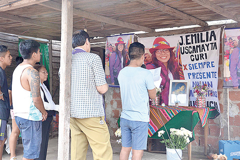 Emilia fue recordada ayer en un acto frente a la casa de la familia Uscamayta Curi.