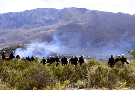 Para el gobierno de Chubut, los mapuches reprimidos son “terroristas” (Fuente: Dalel de Haro. Red de Apoyo Comunidades en Conflicto)