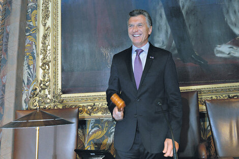 El presidente Macri, ayer, en una visita al senado holandés.