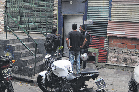 Una noche de terror policial en el barrio de La Boca