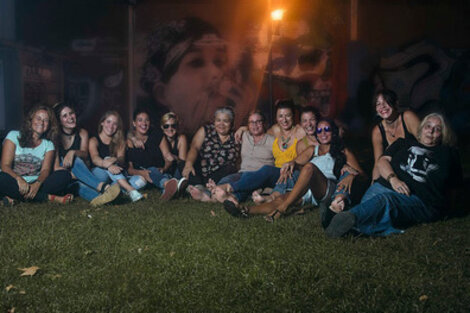 Parte del staff de Rock con perfume de mujer.