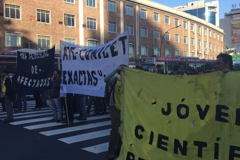 Los científicos vuelven a la calle