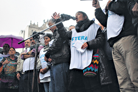 Los cinco sindicatos nacionales de docentes se mostraron ayer unidos para la convocatoria a la protesta.