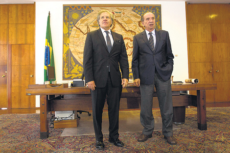 Luis Almagro junto al canciller brasileño, Aloysio Nunes Ferreira.