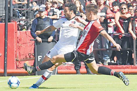 El partido fue una final, con pocas situaciones de gol. (Fuente: Télam)