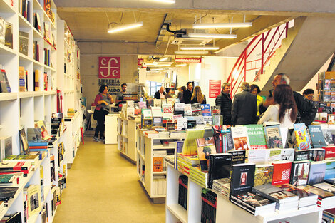 La librería del FCE y el Centro Cultural construyen su identidad mientras buscan integrar a más gente. (Fuente: Bernardino Avila)