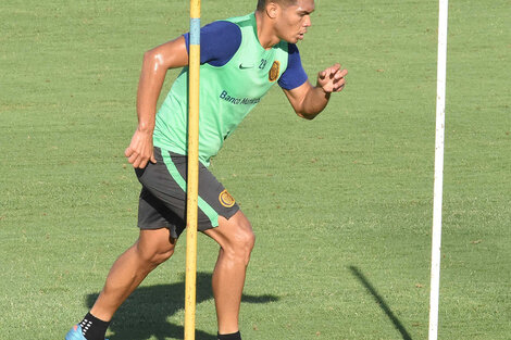 El colombiano tiene once partidos por delante con la auriazul hasta el fin de su contrato. (Fuente: Sebastián Granata)